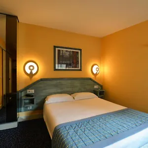 *** Hotel Relais Du Pré France